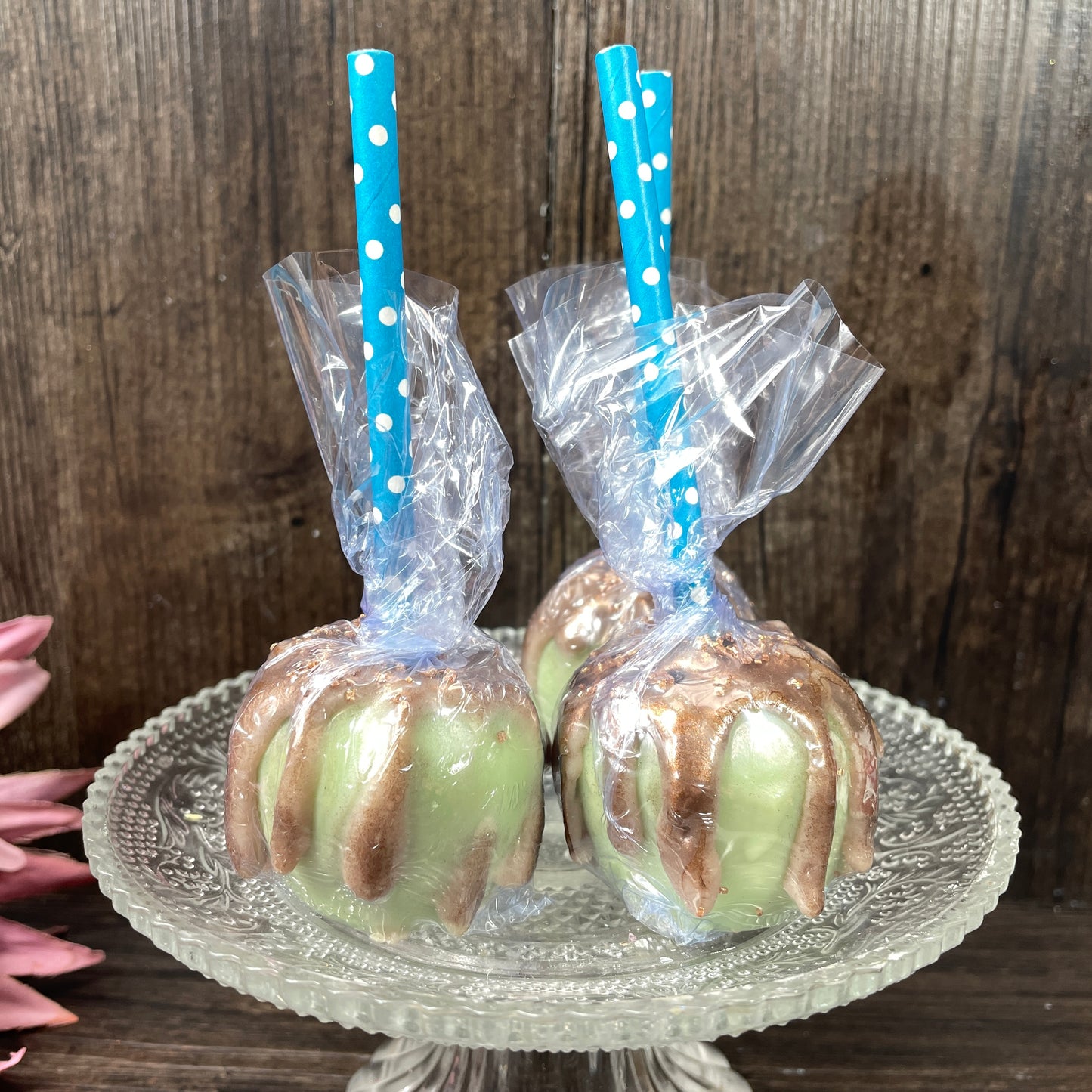 Waxy Bakery - Caramel Apple